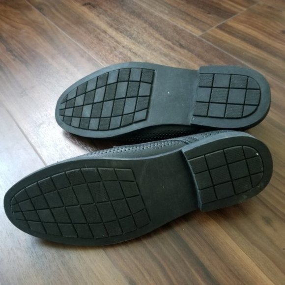 Shoes - Picture 7 of 7